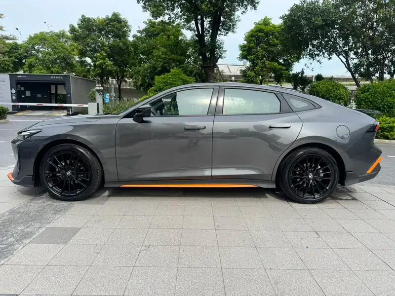 Changan UNI-V 2024 1.5T Premium Sport — миниатюра 4