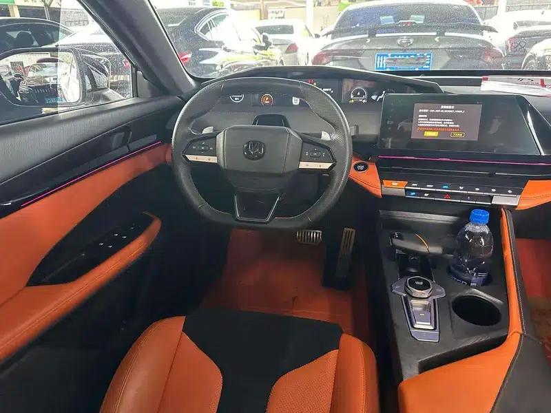 Changan UNI-V 2022 1.5T Sport Edition — миниатюра 11