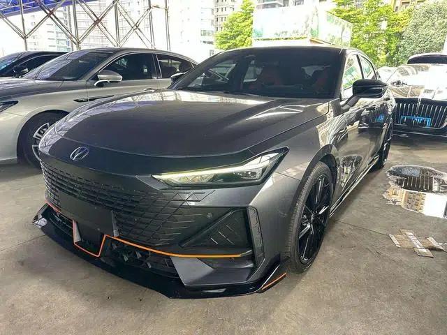 Changan UNI-V 2022 1.5T Sport Edition