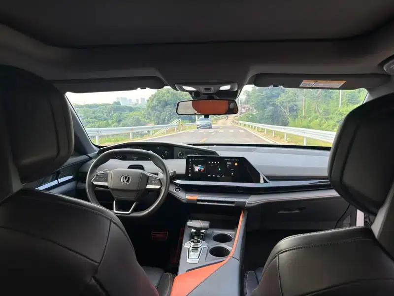Changan UNI-V 2022 1.5T Premium Edition — миниатюра 12