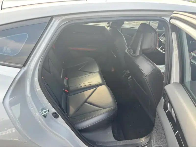 Changan UNI-V 2022 1.5T Premium Edition — миниатюра 18