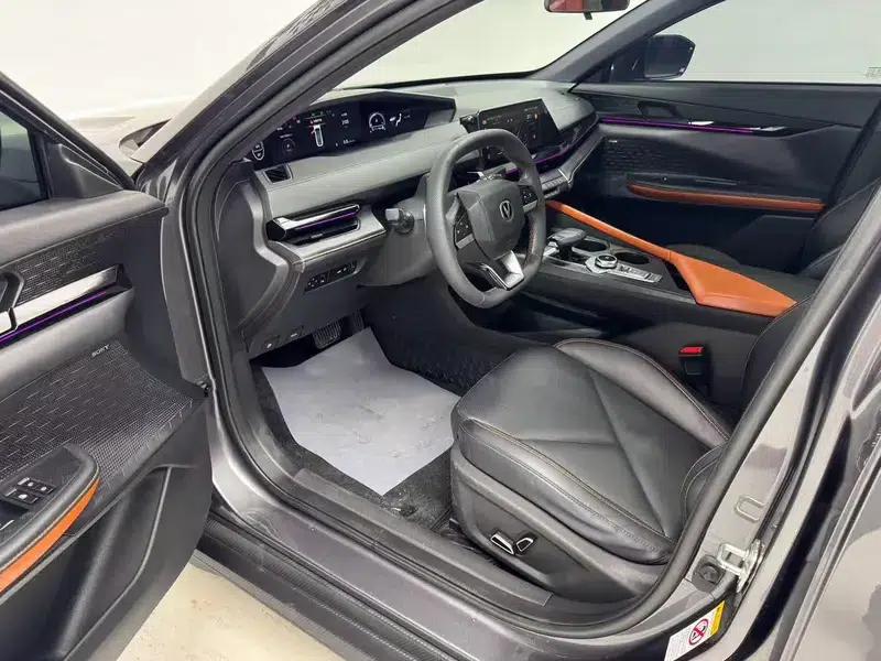 Changan UNI-V 2022 1.5T Premium Edition — миниатюра 14