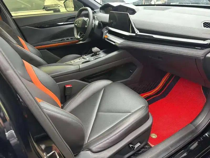 Changan UNI-V 2023 1.5T Sport Edition — миниатюра 6