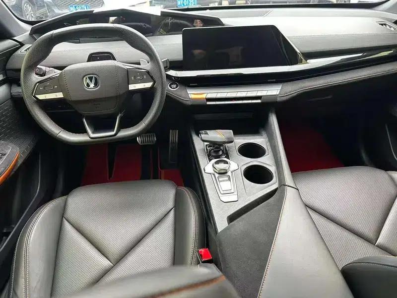 Changan UNI-V 2023 1.5T Sport Edition — миниатюра 7