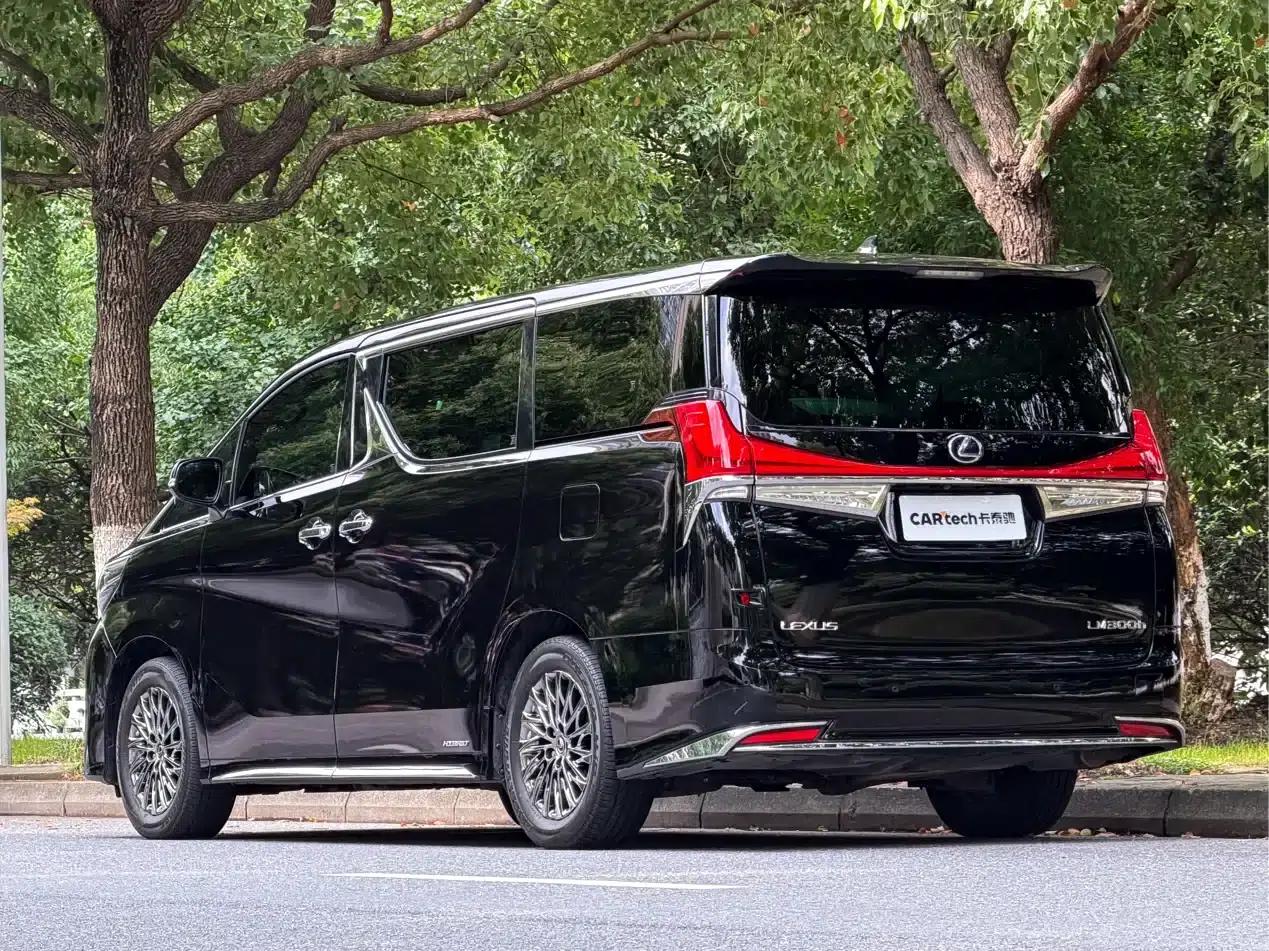 Lexus LM 2020 300h Four-Seat Executive Edition — миниатюра 6