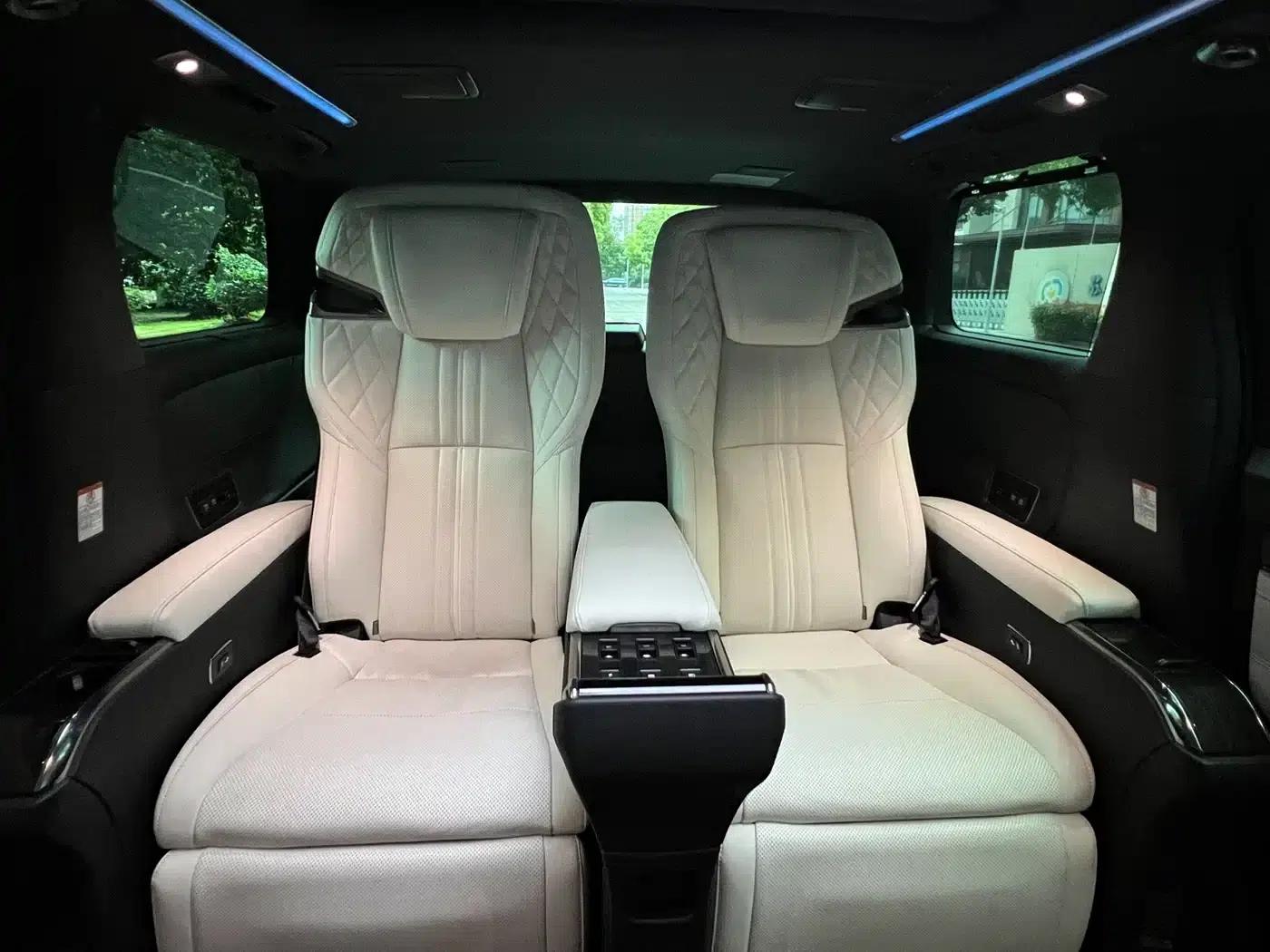 Lexus LM 2020 300h Four-Seat Executive Edition — миниатюра 9