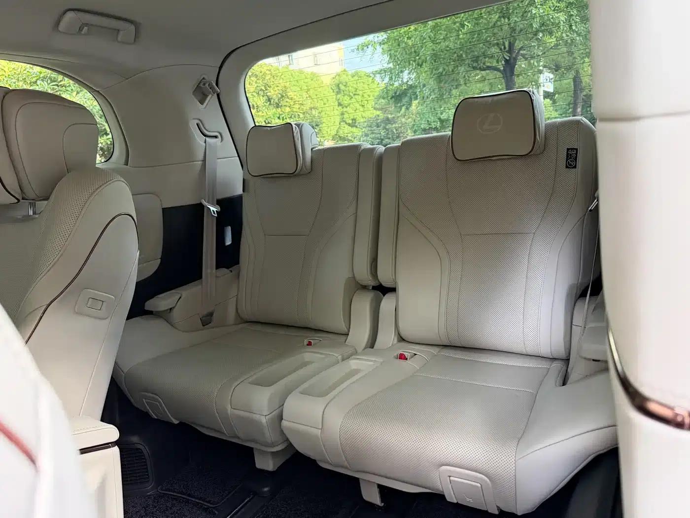 Lexus LM 2023 500h Six-Seat Premium Edition — миниатюра 10