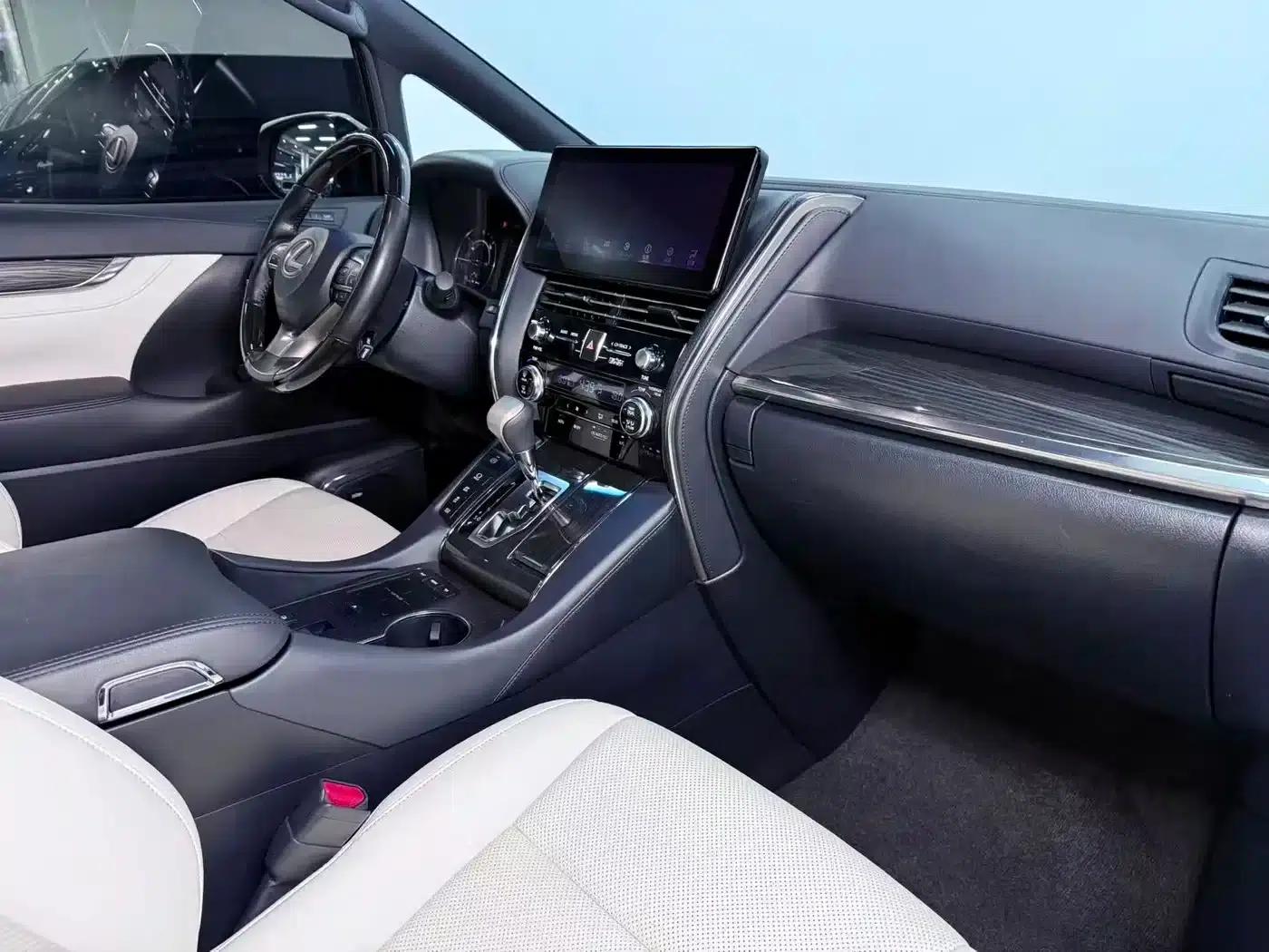 Lexus LM 2020 300h Four-Seat Executive Edition — миниатюра 11