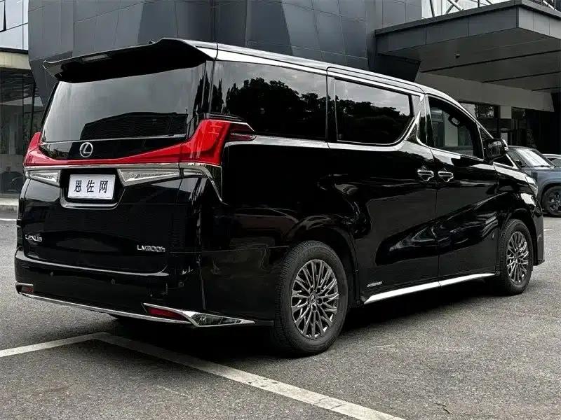 Lexus LM 2020 300h Four-Seat Executive Edition — миниатюра 11
