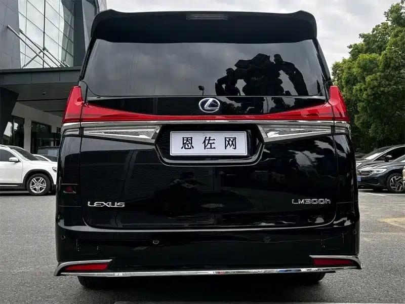 Lexus LM 2020 300h Four-Seat Executive Edition — миниатюра 12