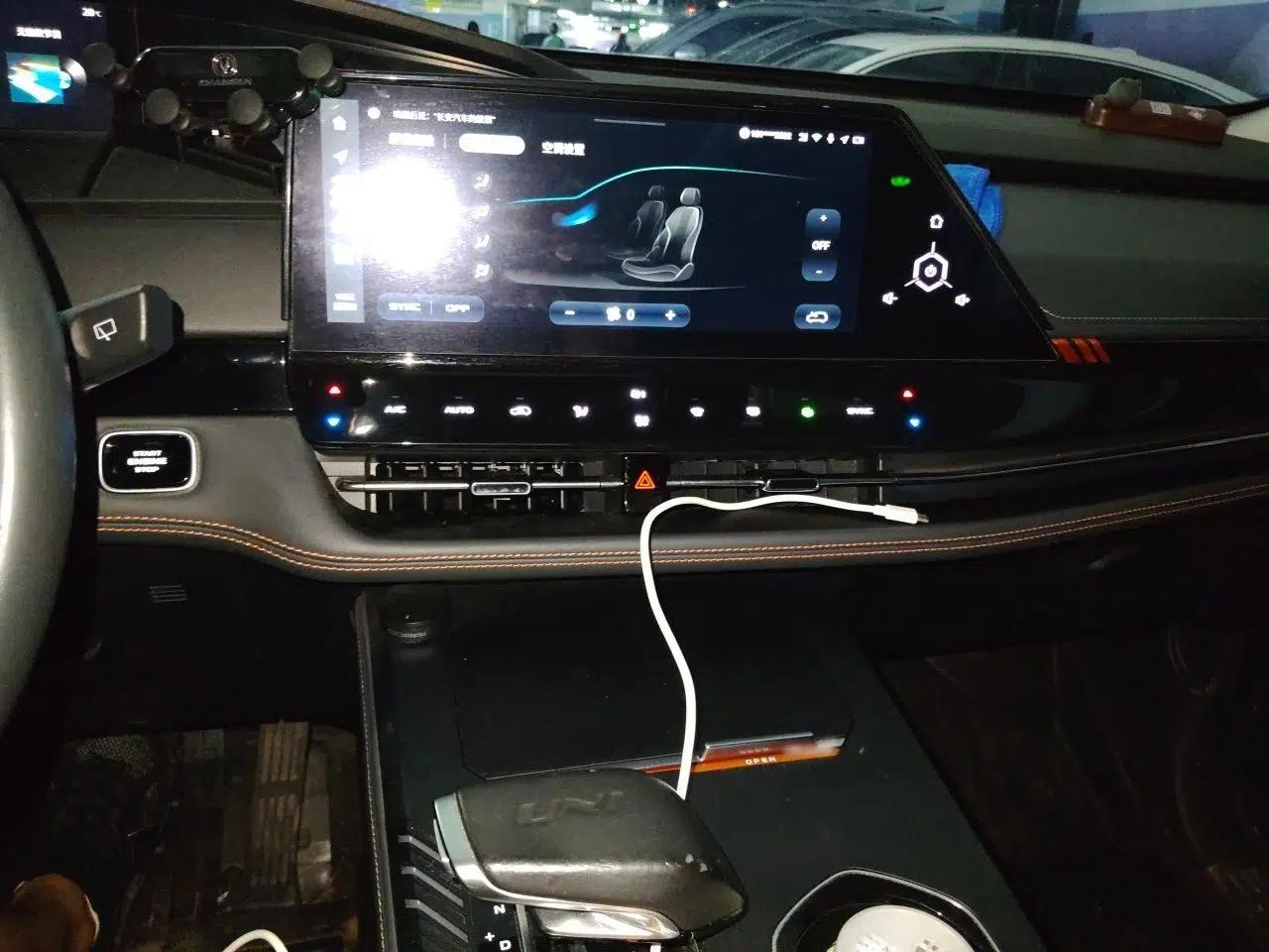 CHANGAN UNI-K 2021 2.0T Excellence Edition — миниатюра 12