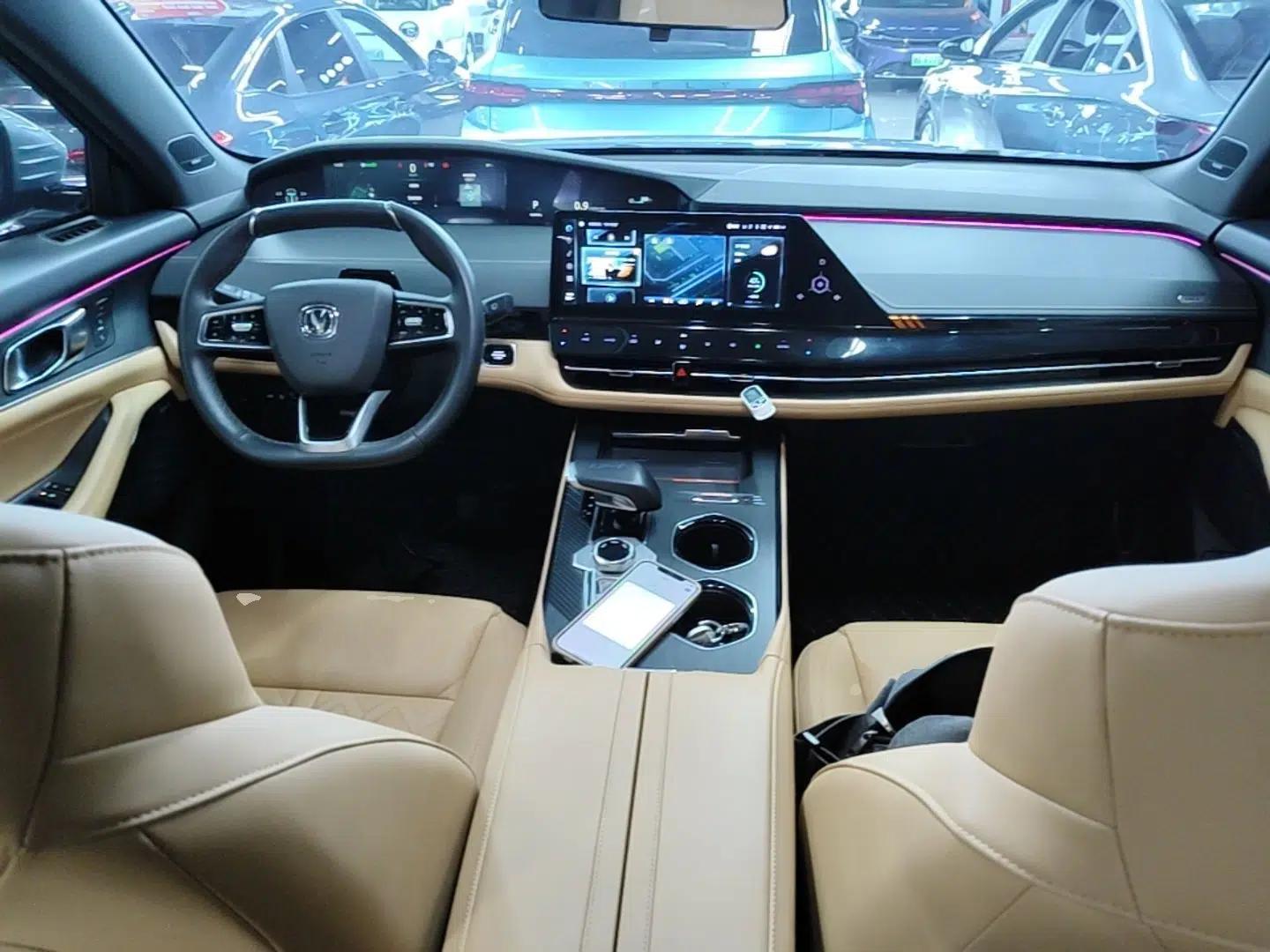 CHANGAN UNI-K 2021 2.0T All-Wheel Drive Prestige Version — миниатюра 12