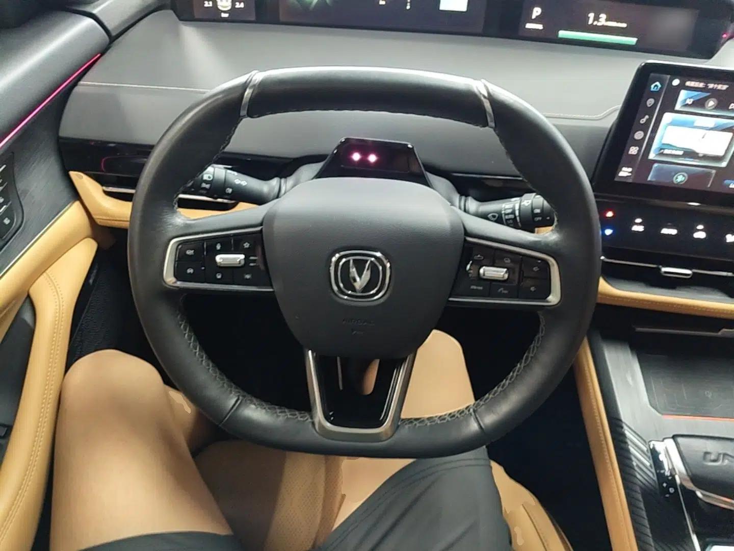 CHANGAN UNI-K 2021 2.0T All-Wheel Drive Prestige Version — миниатюра 13