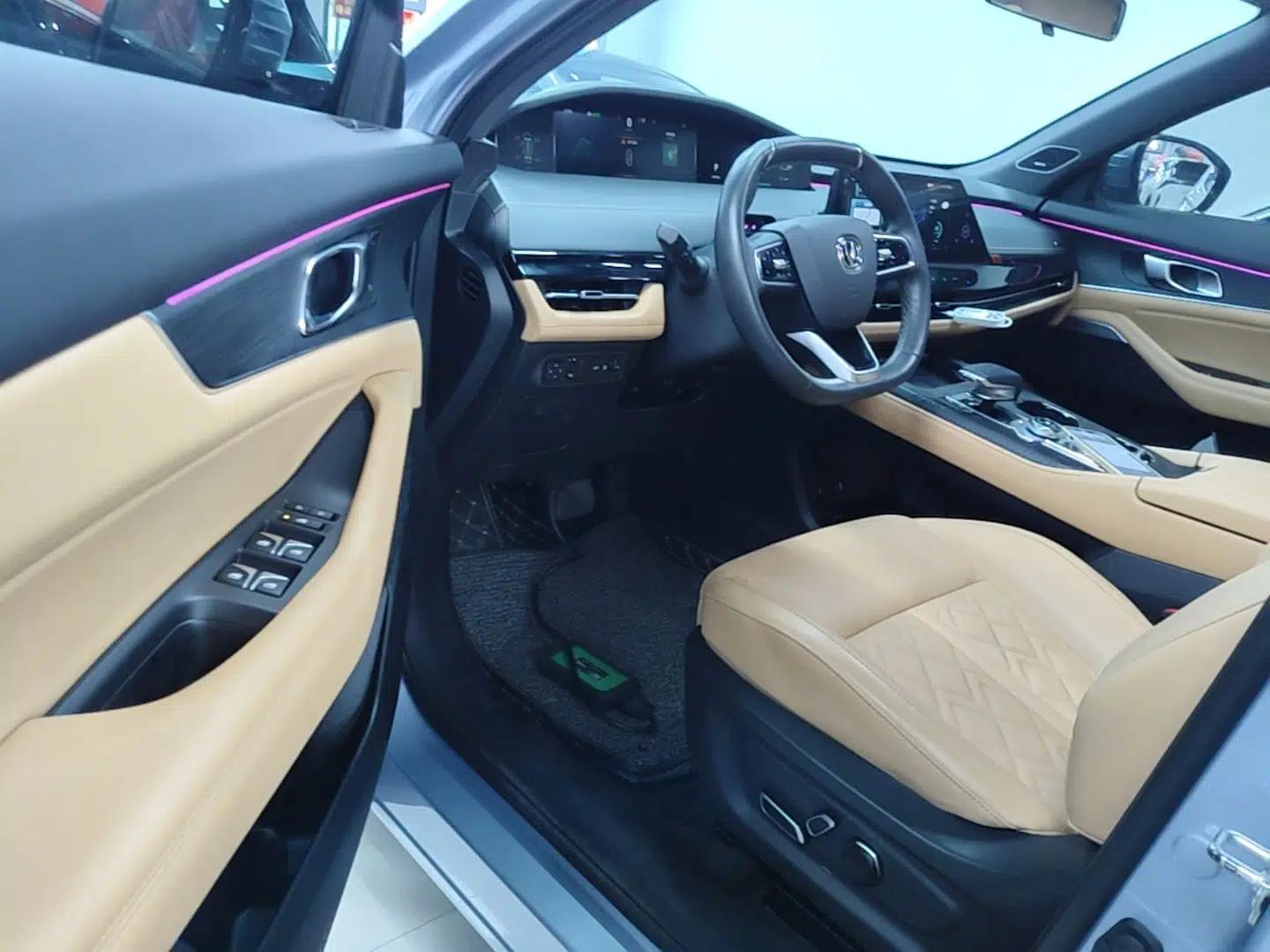 CHANGAN UNI-K 2021 2.0T All-Wheel Drive Prestige Version — миниатюра 18