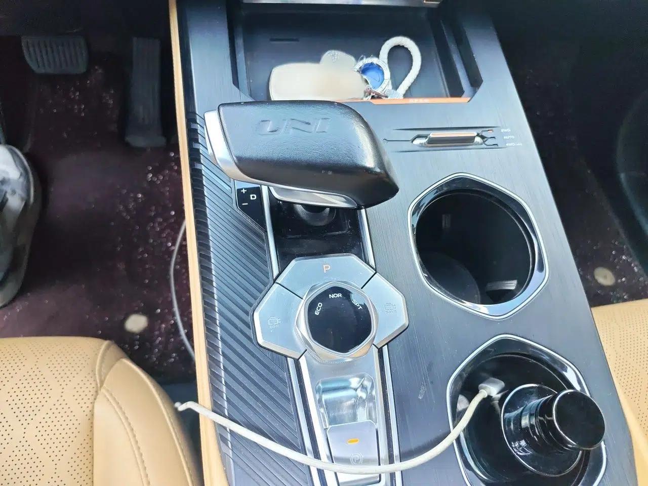 CHANGAN UNI-K 2021 2.0T All-Wheel Drive Prestige Version — миниатюра 13