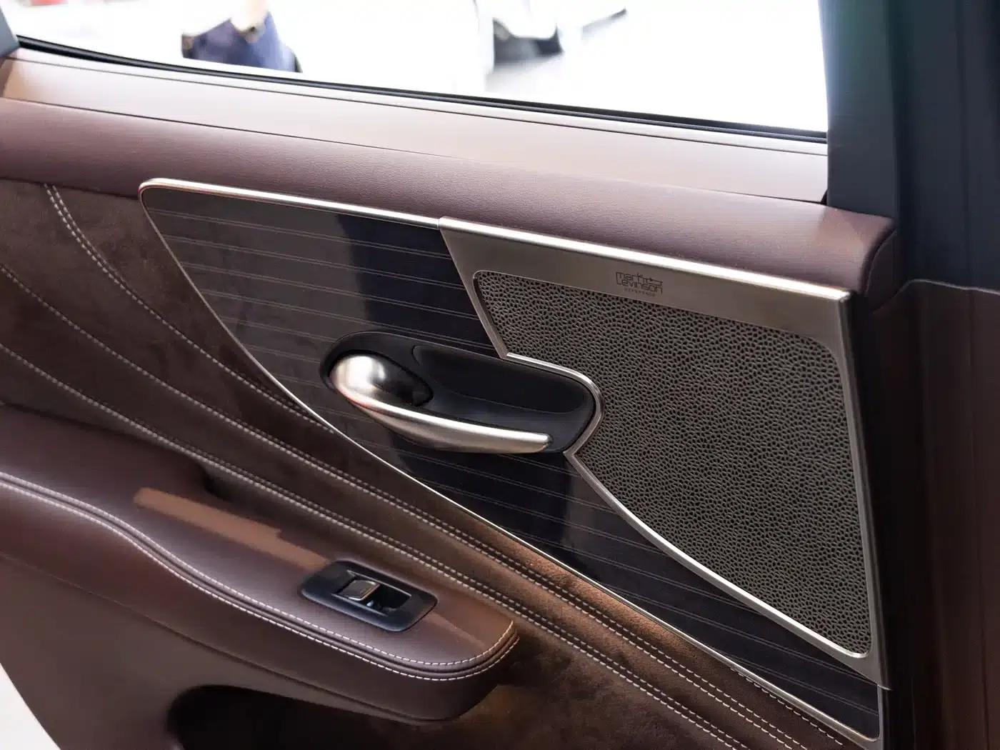 Lexus LS 2018 500h Luxury Edition (China VI Emission Standard) — миниатюра 19
