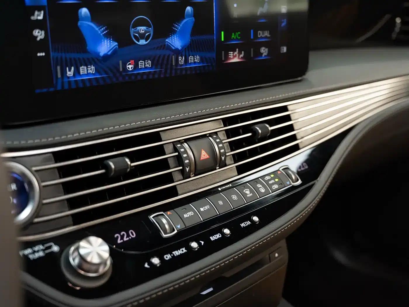 Lexus LS 2021 500h Premium Edition — миниатюра 17