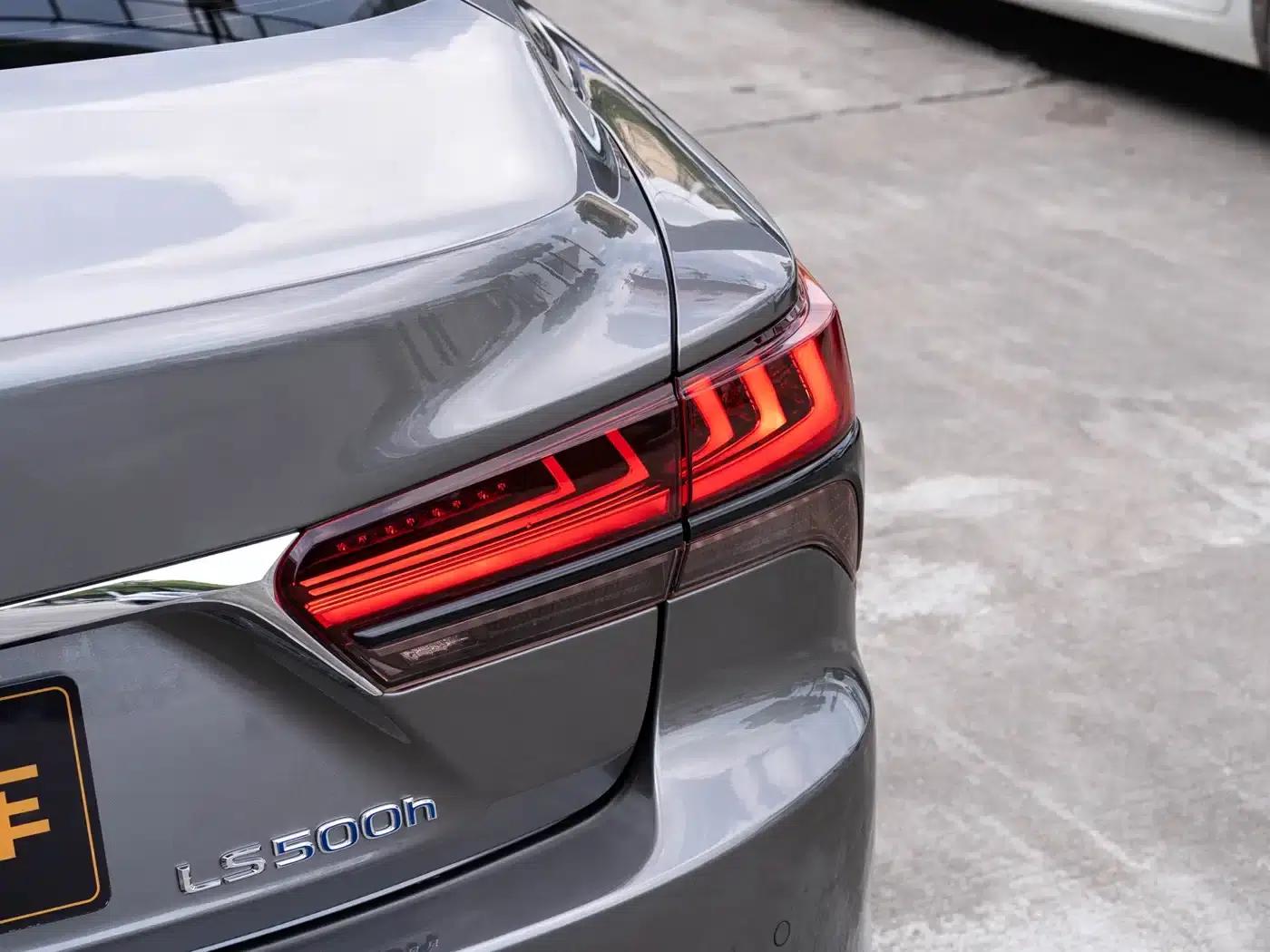 Lexus LS 2021 500h Premium Edition — миниатюра 7