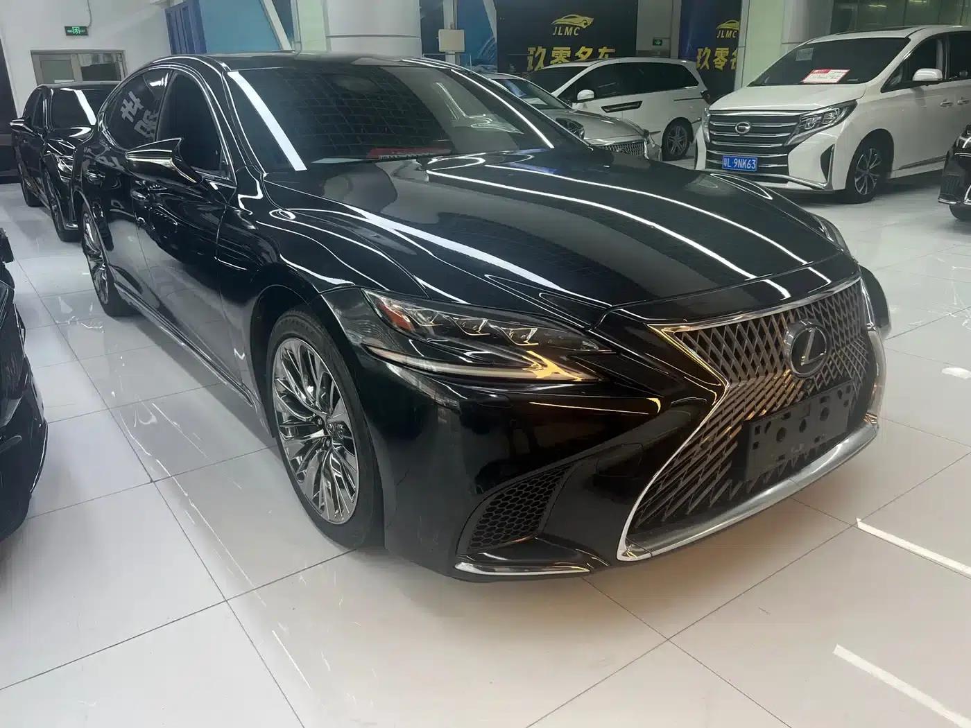 Lexus LS 2018 500h Executive Edition (China V emission standard) — миниатюра 3