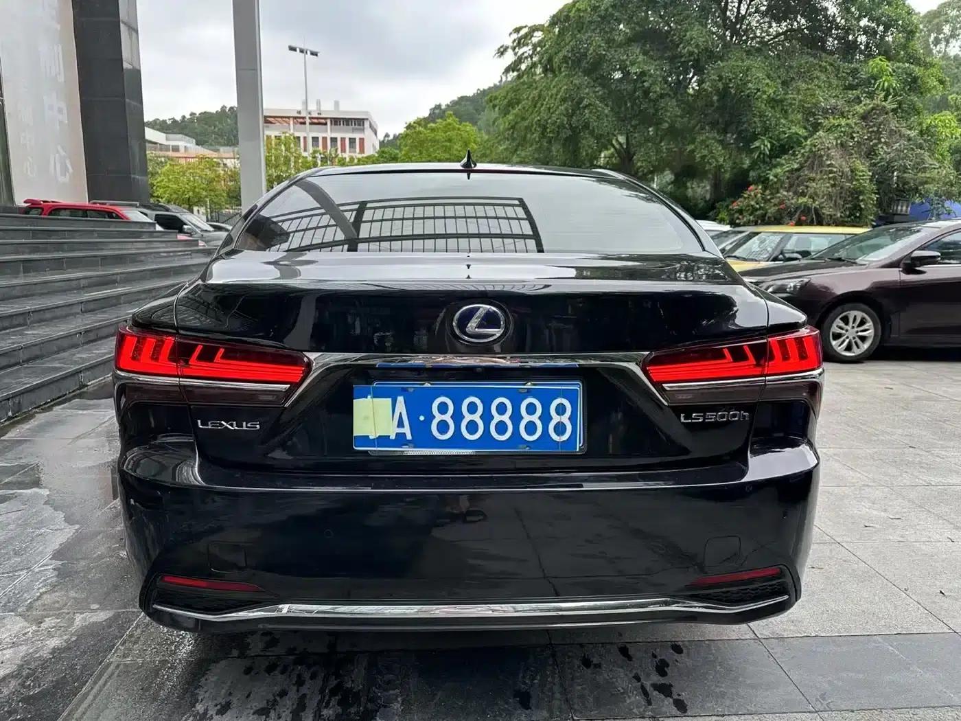 Lexus LS 2018 500h Executive Edition (China V emission standard) — миниатюра 8
