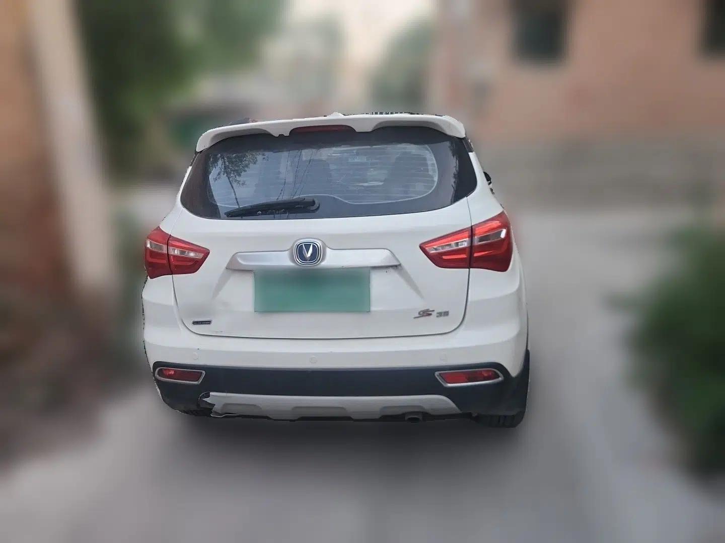CHANGAN CS35 2017 1.6L Automatic Luxury Model — миниатюра 5