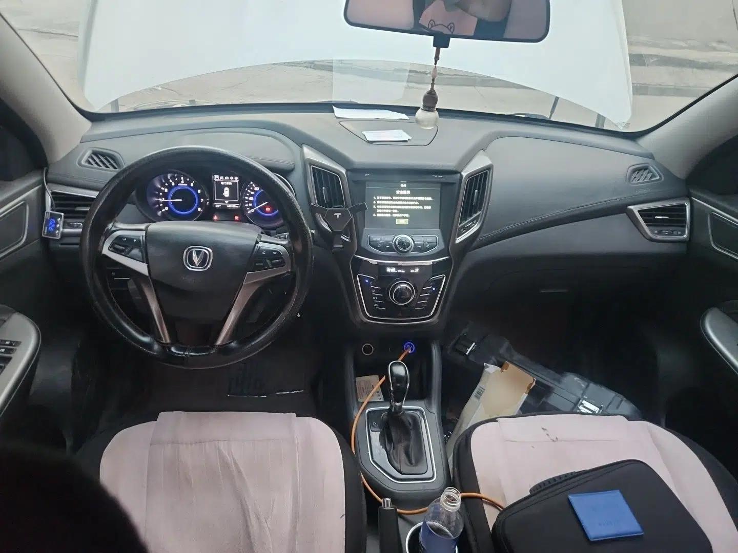CHANGAN CS35 2017 1.6L Automatic Luxury Model — миниатюра 9