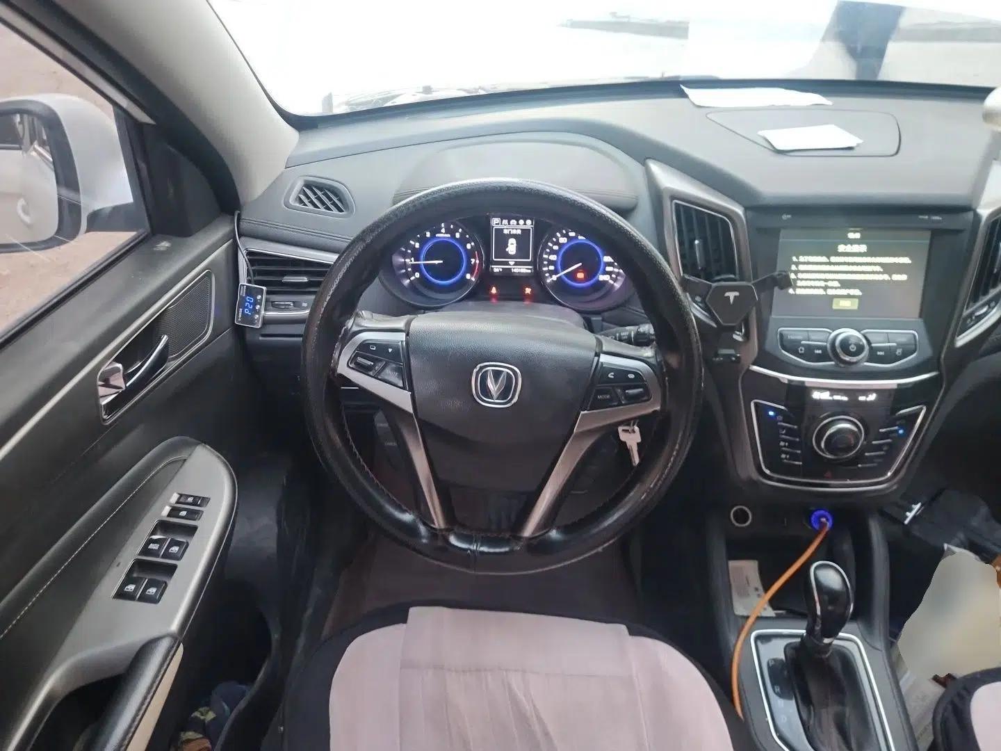 CHANGAN CS35 2017 1.6L Automatic Luxury Model — миниатюра 10