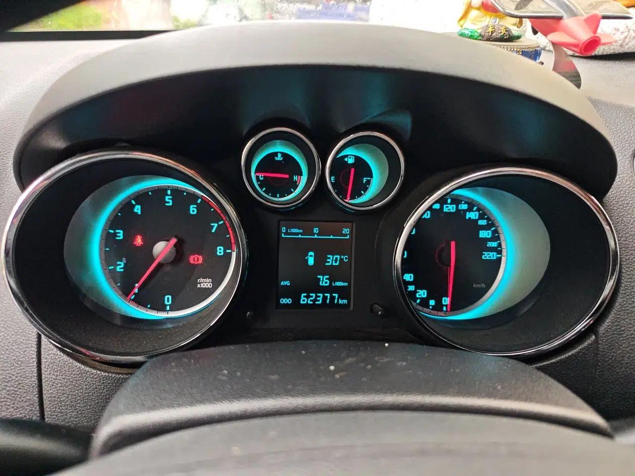 CHANGAN CS35 2015 1.6L Manual Luxury Model China IV Standard — миниатюра 11