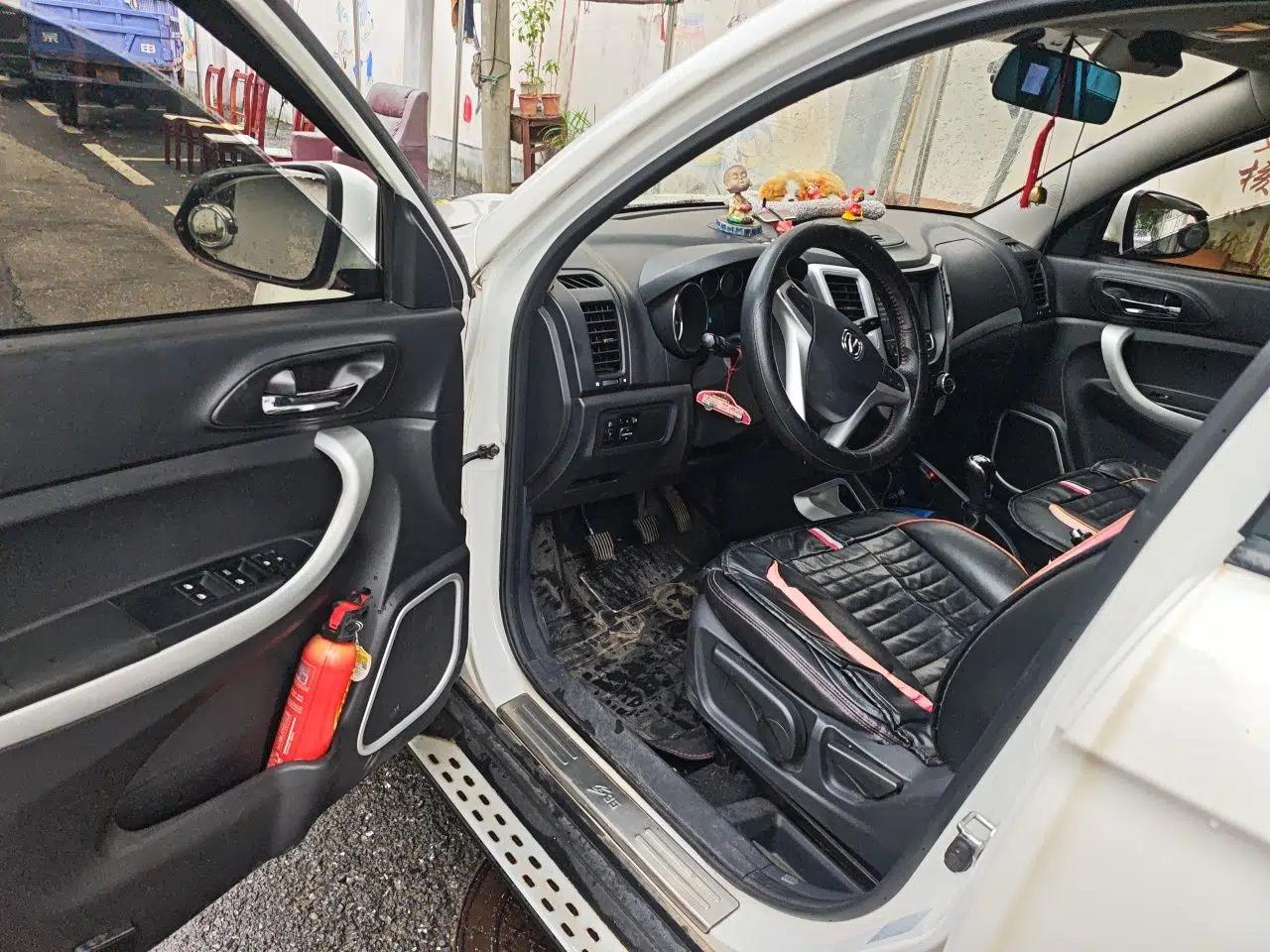 CHANGAN CS35 2015 1.6L Manual Luxury Model China IV Standard — миниатюра 16