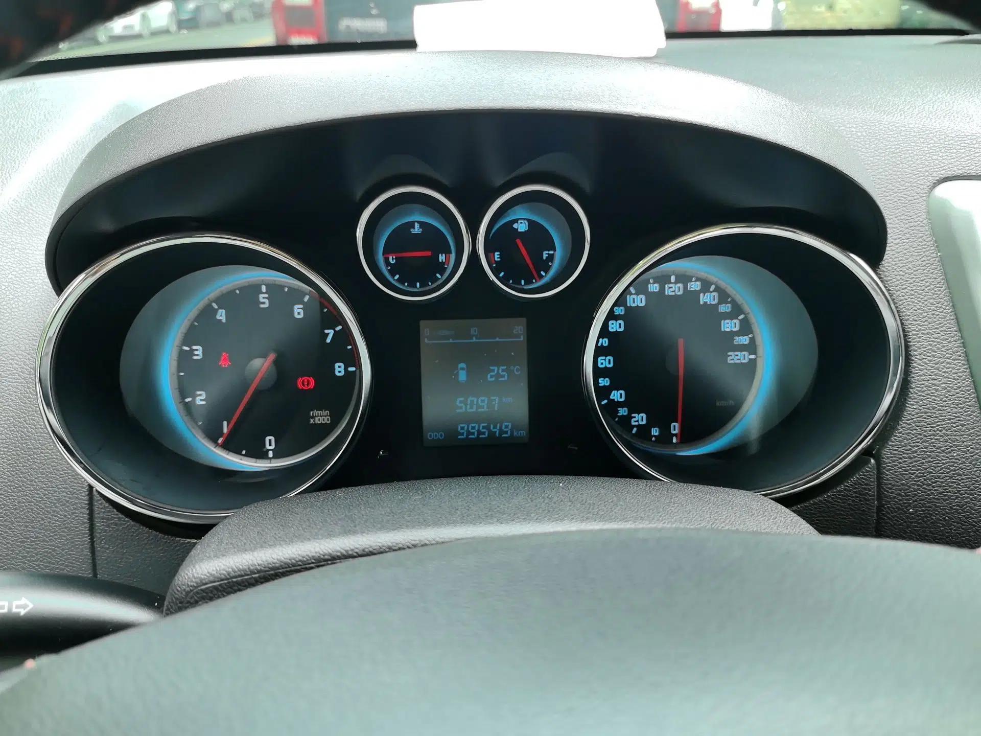 CHANGAN CS35 2014 1.6L Manual Luxury Model China V Standard — миниатюра 11