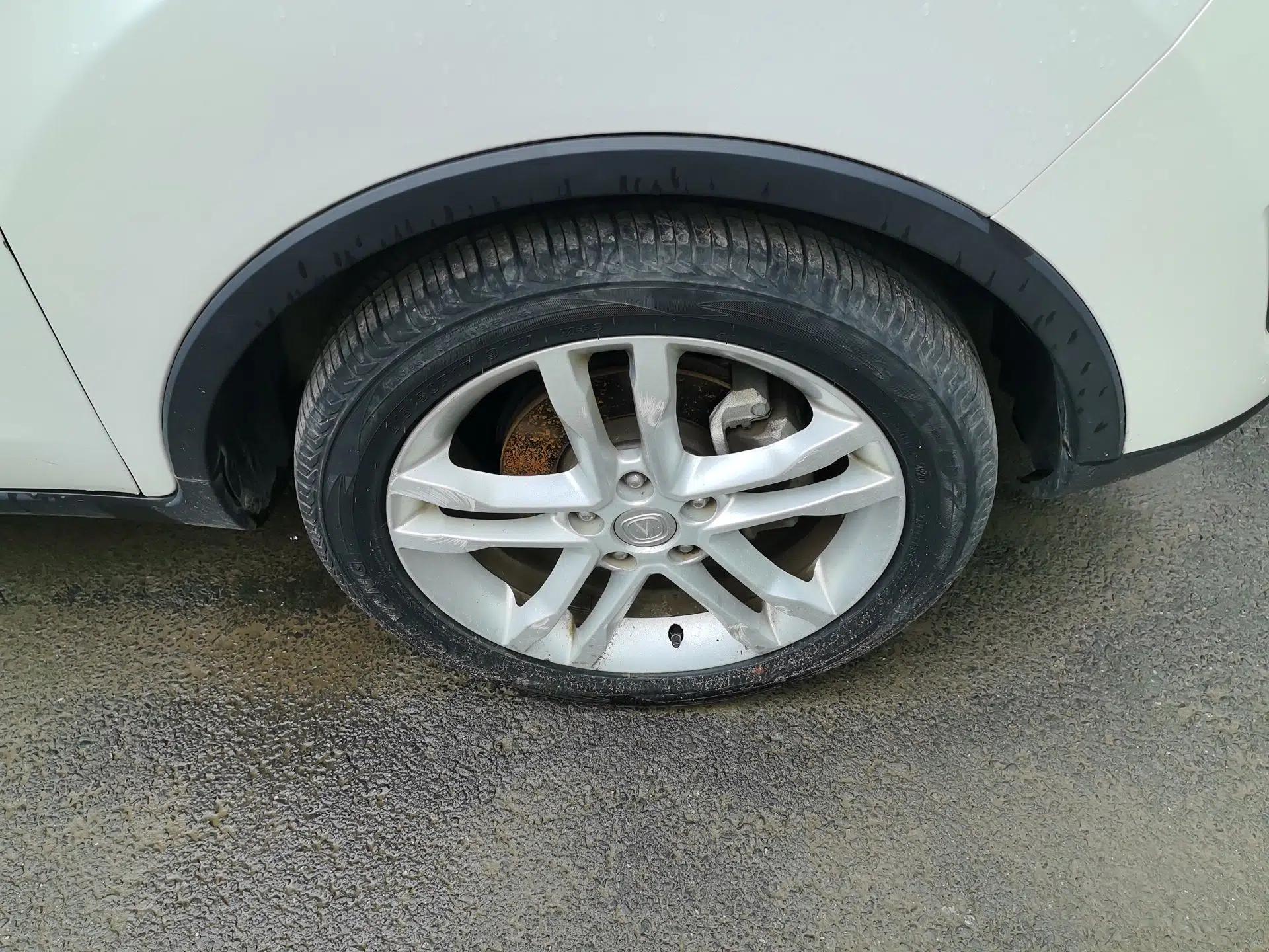CHANGAN CS35 2014 1.6L Manual Luxury Model China V Standard — миниатюра 8