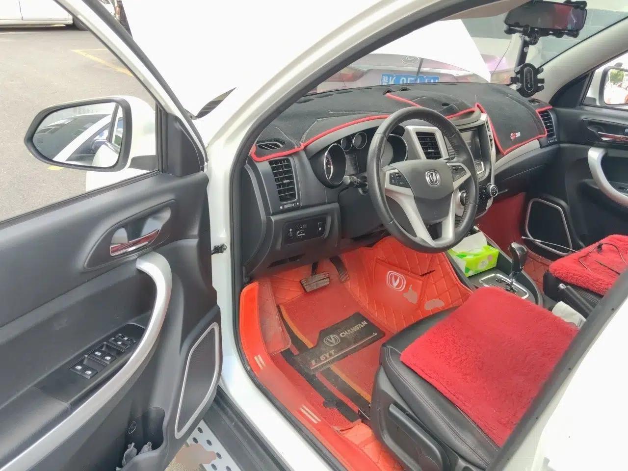 CHANGAN CS35 2016 1.6L Automatic Luxury Model China IV Standard — миниатюра 16