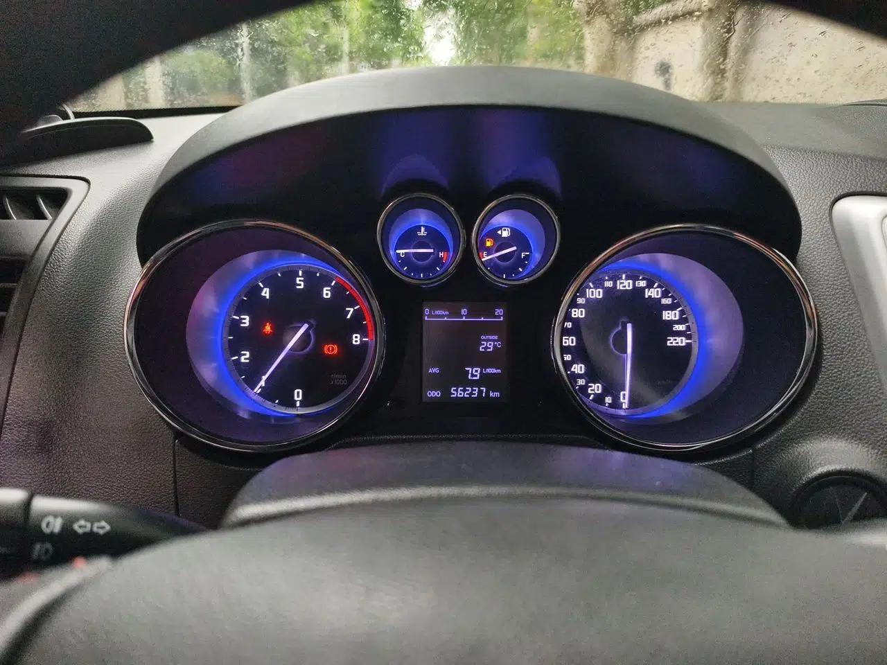 CHANGAN CS35 2016 1.6L Manual Luxury Model China IV Standard — миниатюра 11