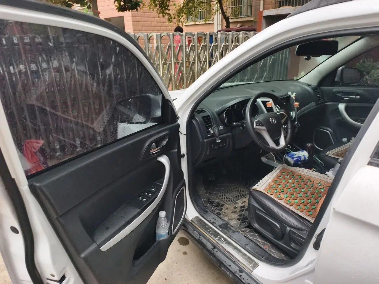 CHANGAN CS35 2016 1.6L Manual Luxury Model China IV Standard — миниатюра 16