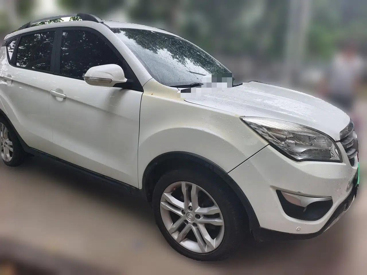 CHANGAN CS35 2016 1.6L Manual Luxury Model China IV Standard — миниатюра 3