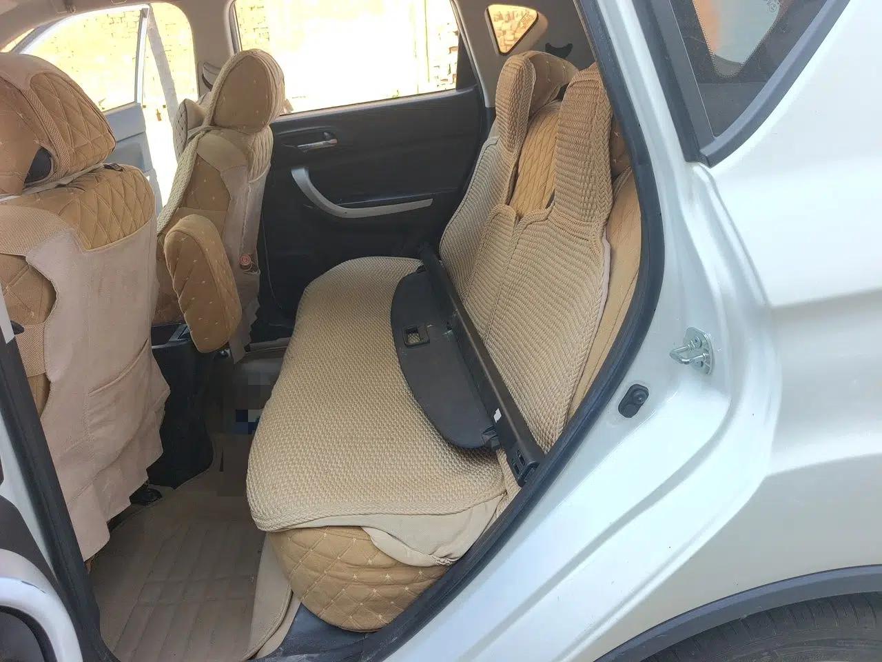 CHANGAN CS35 2015 1.6L Manual Luxury Model China IV Standard — миниатюра 17