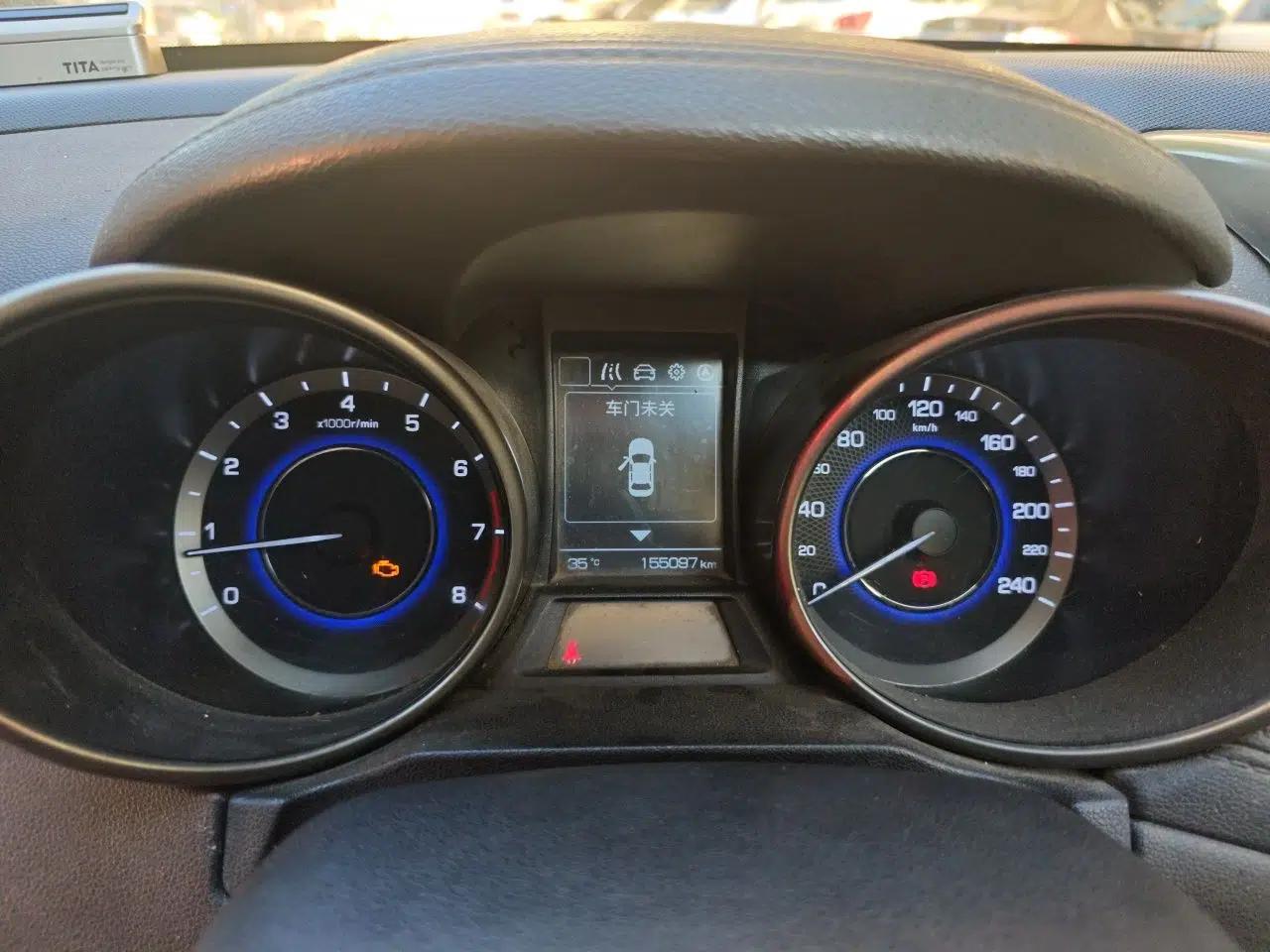CHANGAN CS35 2016 1.6L Manual Luxury Model China IV Standard — миниатюра 11
