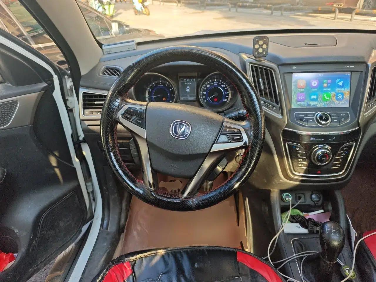 CHANGAN CS35 2016 1.6L Manual Luxury Model China IV Standard — миниатюра 10