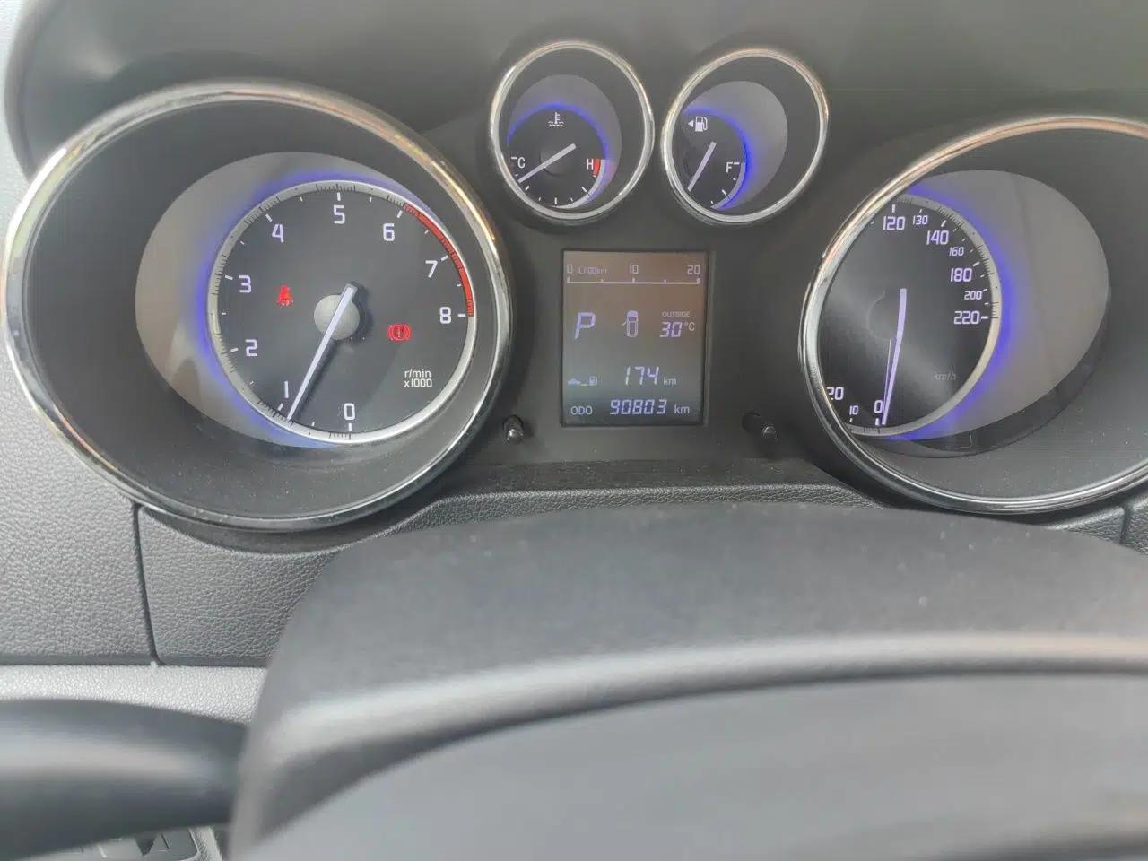 CHANGAN CS35 2016 1.6L Automatic Luxury Model China IV Standard — миниатюра 12