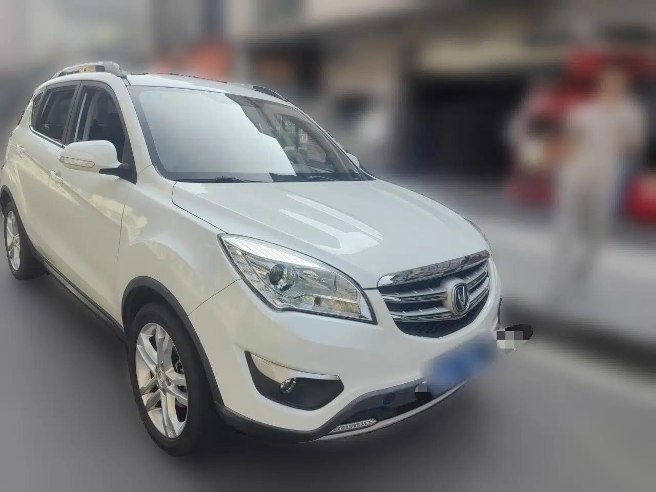 CHANGAN CS35 2016 1.6L Automatic Luxury Model China IV Standard — миниатюра 3