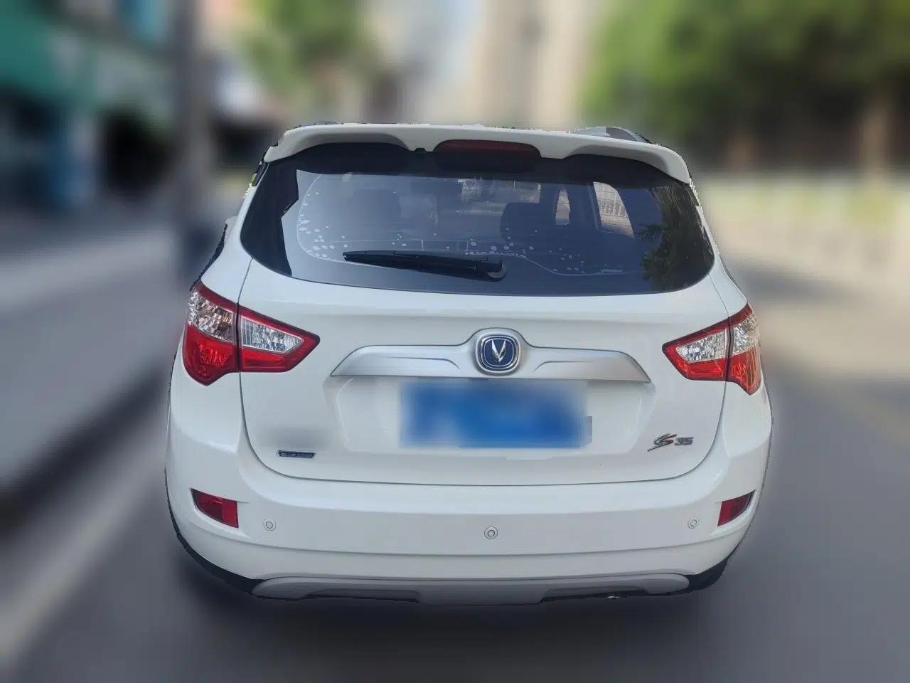 CHANGAN CS35 2016 1.6L Automatic Luxury Model China IV Standard — миниатюра 5