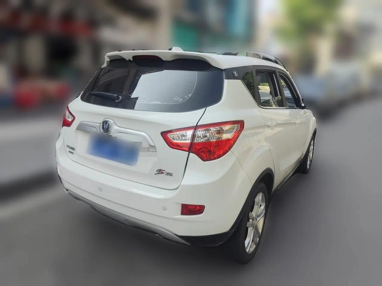 CHANGAN CS35 2016 1.6L Automatic Luxury Model China IV Standard — миниатюра 6