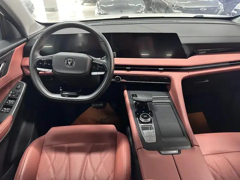 Changan CS75 PLUS 2024 Model, Third Generation, Champion Edition, 1.5T Automatic Intelligent Driving Sporty Type — миниатюра 13