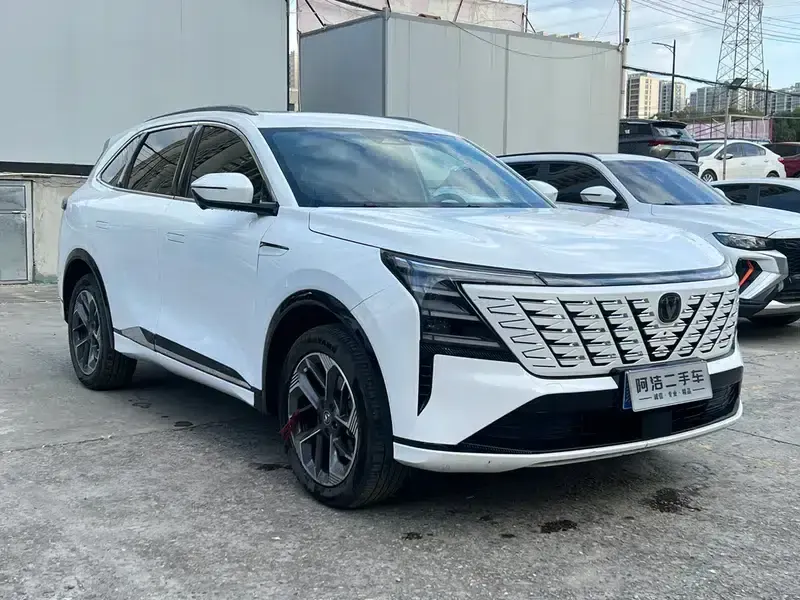 Changan CS75 PLUS 2025 Fourth Generation 1.5T New Blue Whale Smart Premium Edition — миниатюра 3