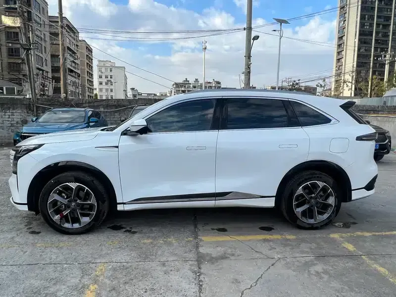 Changan CS75 PLUS 2025 Fourth Generation 1.5T New Blue Whale Smart Premium Edition — миниатюра 4