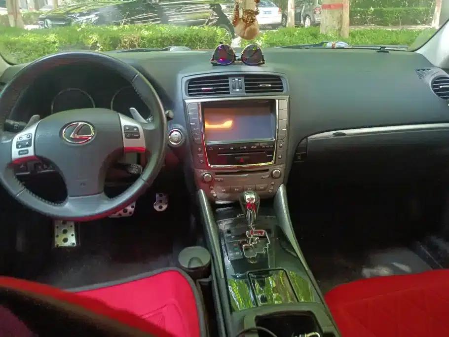 Lexus IS 2011 250 Sport Edition — миниатюра 12