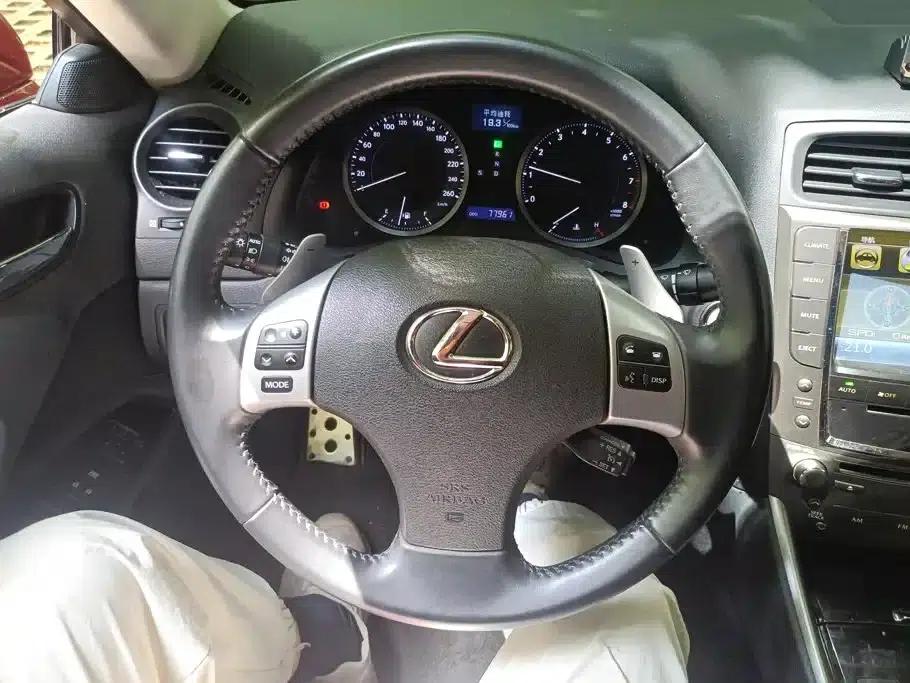 Lexus IS 2011 250 Sport Edition — миниатюра 15