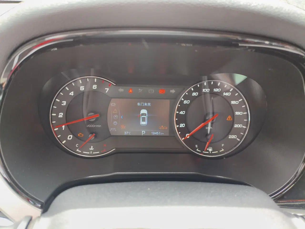 CHANGAN CS35PLUS 2018 1.6L Automatic Coolline Version China V Standard — миниатюра 12