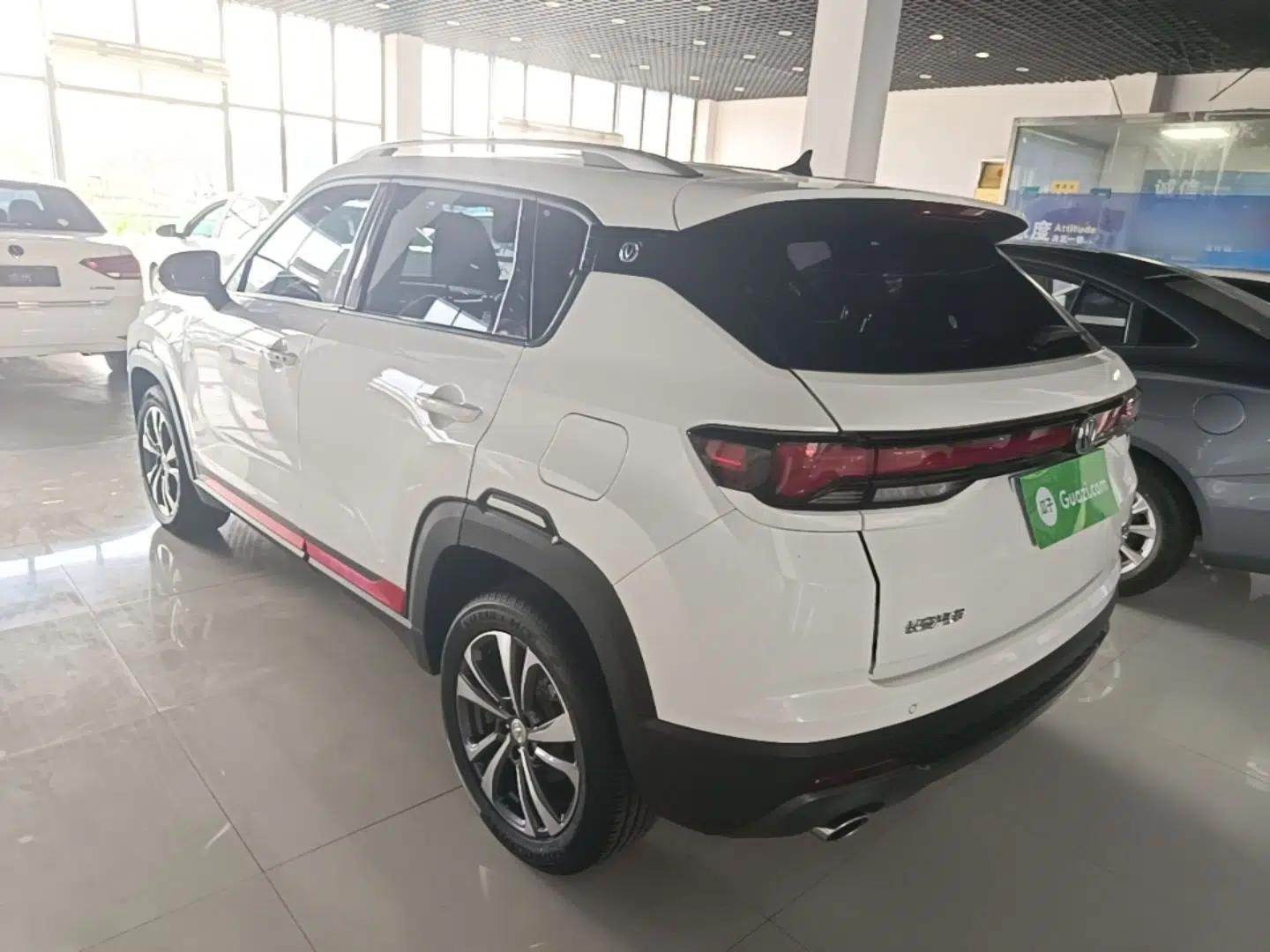 CHANGAN CS35PLUS 2021 Revised Version Blue Whale NE 1.4T DCT Luxury Edition — миниатюра 4