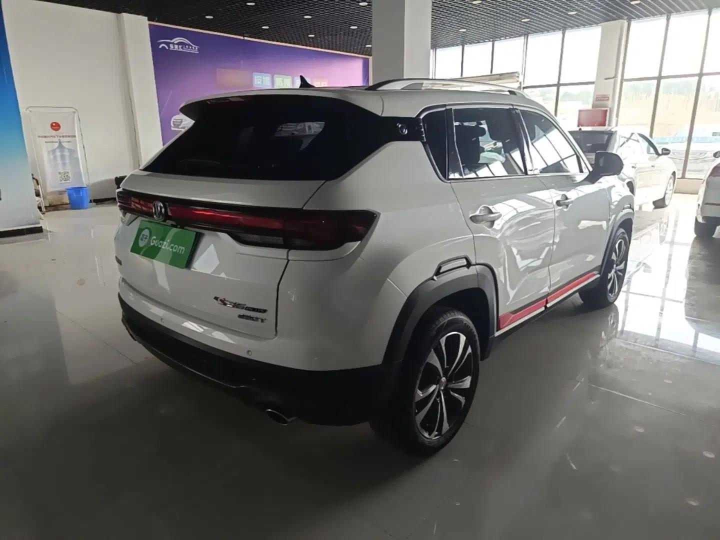 CHANGAN CS35PLUS 2021 Revised Version Blue Whale NE 1.4T DCT Luxury Edition — миниатюра 6